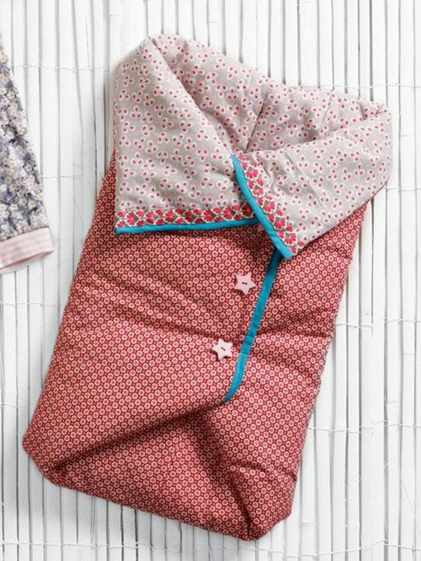 makuuhuoneen lasten makuupussi kuvioitu lastenhuoneen ulkoiset napit