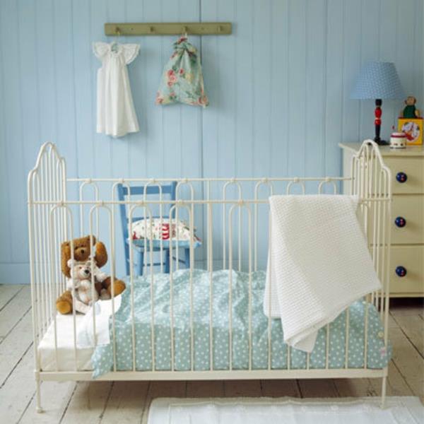 Lastenhuone koristeellinen tapetti sänky pehmeä sänky vintage