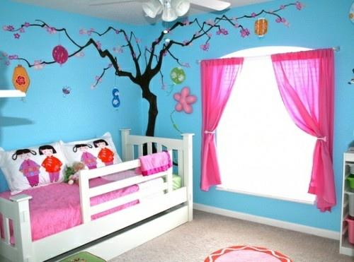 suunnittelulauta värikkäitä verhoja lastenhuoneen maali seinän suunnitteluidea