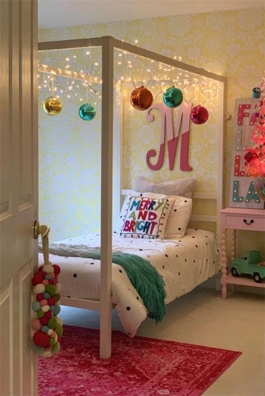 Sisusta lastenhuoneet jouluksi värisekoituksella