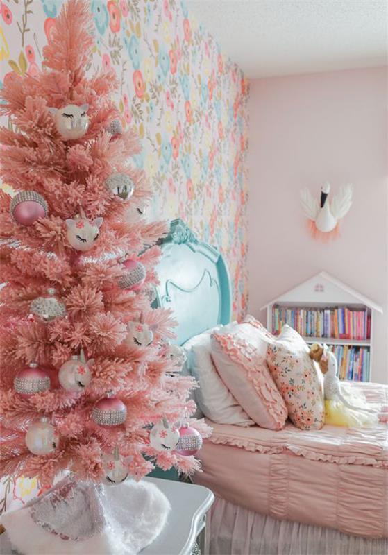Koristele lastenhuoneet jouluksi vaaleanpunaisella vaaleansinisillä aksentteilla