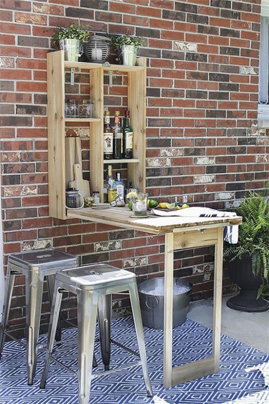 Taitettava pöytä fiksuja ideoita huonekalujen taittamiseen puutarhassa
