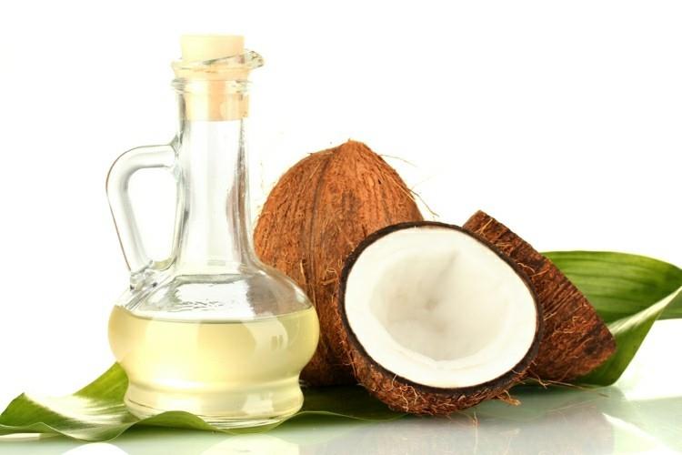 kookosöljy hiukset terveet terveysvinkit kookosöljyvaikutus