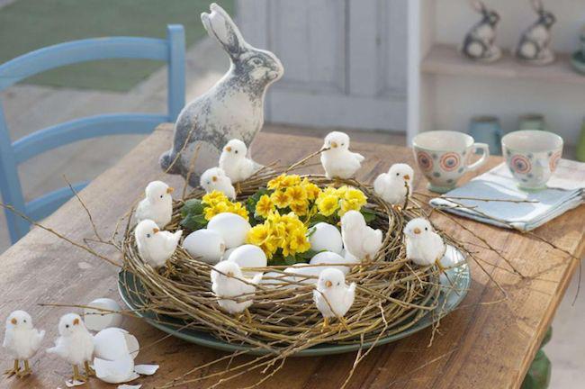 Seppele pöydän keskellä - pääsiäisen käsityöideoita