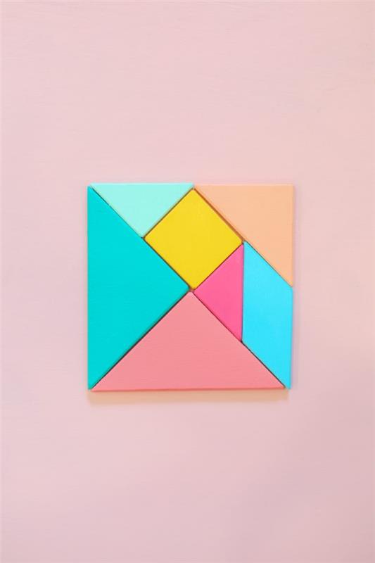 Luovia ja vuorovaikutteisia käsityöideoita tylsyyttä vastaan ​​nuorille ja vanhoille. Tangram -lautapeli