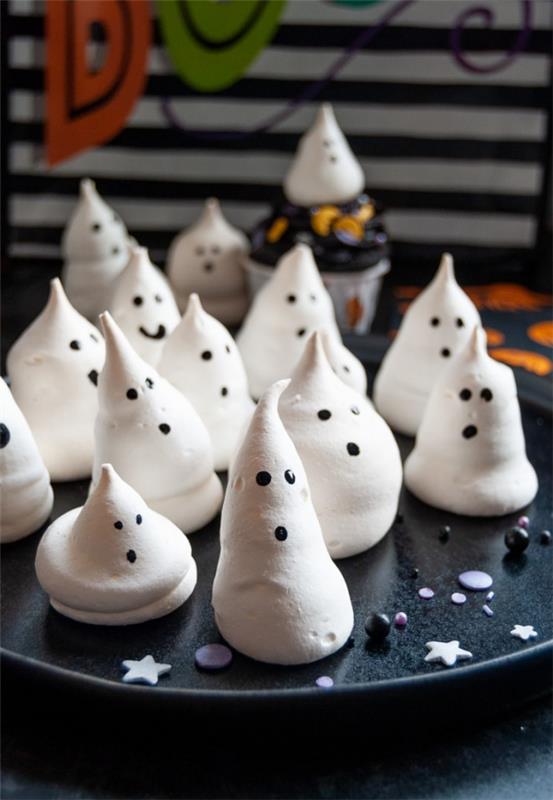Herkullisia ja nopeita Halloween -reseptejä, jotka hurmaavat surullisia henkiä ja haamuja