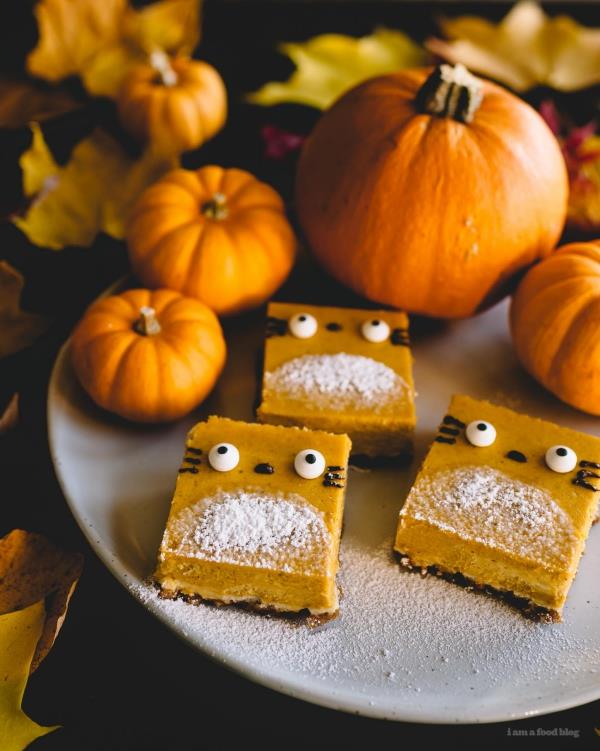 Herkullisia ja nopeita Halloween -reseptejä, jotka lumoavat kurpitsan juustokakkuhirviöitä