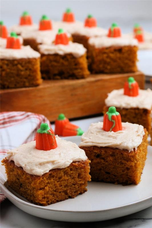 Herkullisia ja nopeita Halloween -reseptejä, jotka lumoavat kurpitsakakkujen brownies -lasit