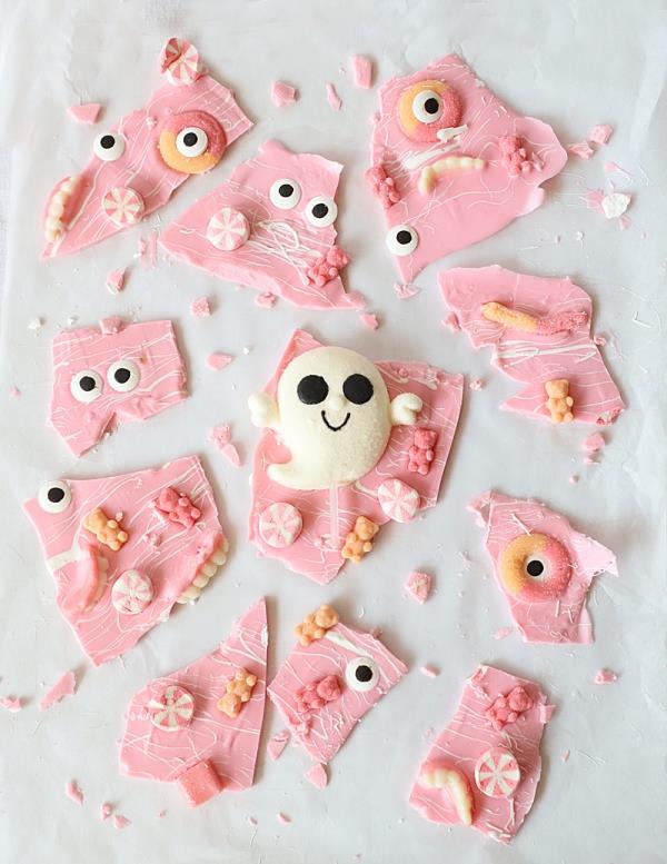 Herkullisia ja nopeita Halloween -reseptejä, jotka lumovat suklaan kuoren vaaleanpunaisia ​​aaveita