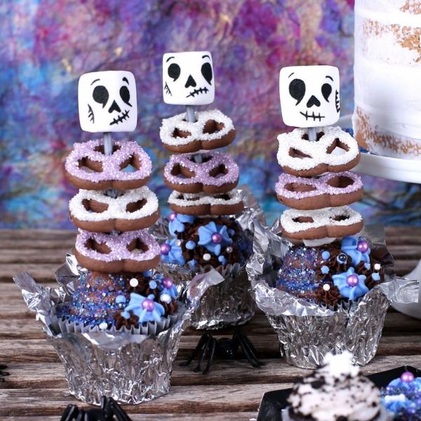 Herkullisia ja nopeita Halloween -reseptejä, jotka hurmaavat pekoninkinkun luurankoja