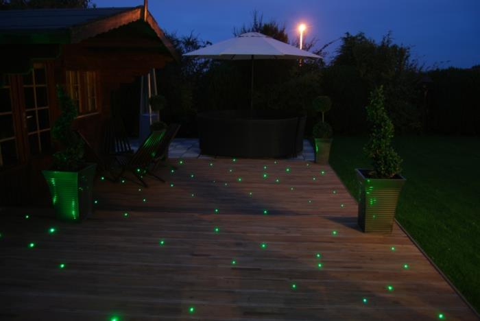 LED -valaistus puutarha vihreä