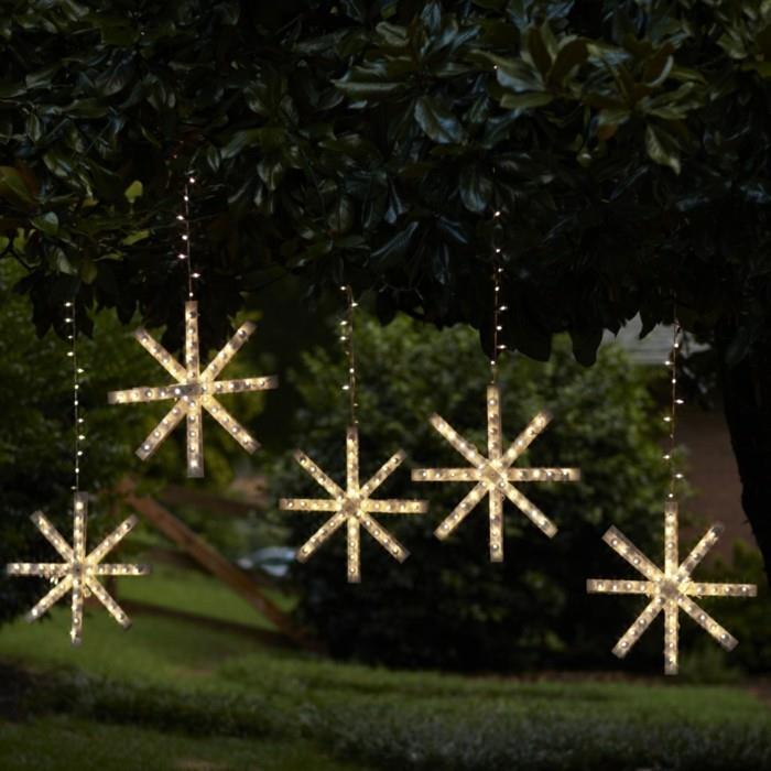 LED -jouluvalot maagiset lumihiutaleet ikkunan koristeluun