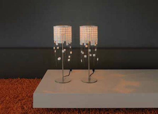 Lamppujen geometriset komponentit suunnittelevat minimalistista puuta