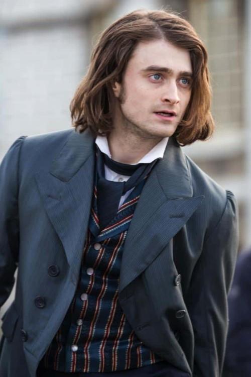 Pitkät modernit miesten kampaukset Daniel Radcliffe