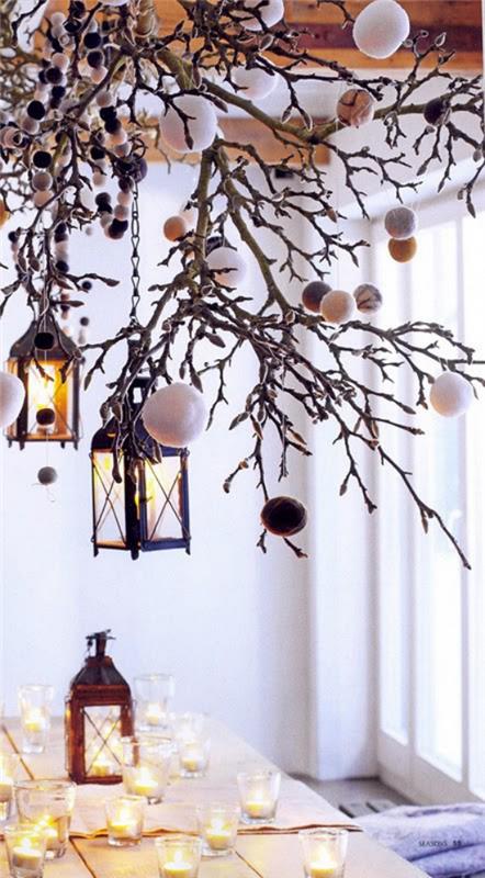 Lyhdyt Joulukoristeita sisältä ja ulkoa koristeltu oksat pallot lyhdyt koristelu huoneessa