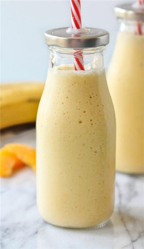 Ruoat, joissa on paljon proteiinia Banaanimaito ravistetaan proteiinia
