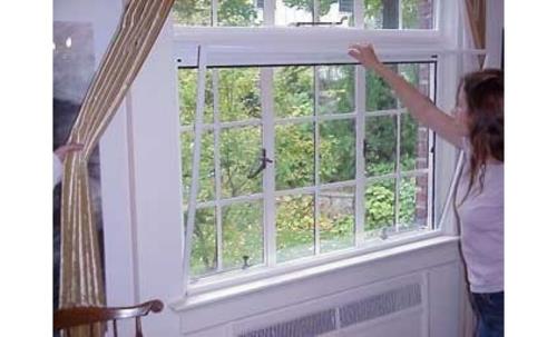 Kotona melua voidaan vähentää valkoisilla ikkunakehyksillä