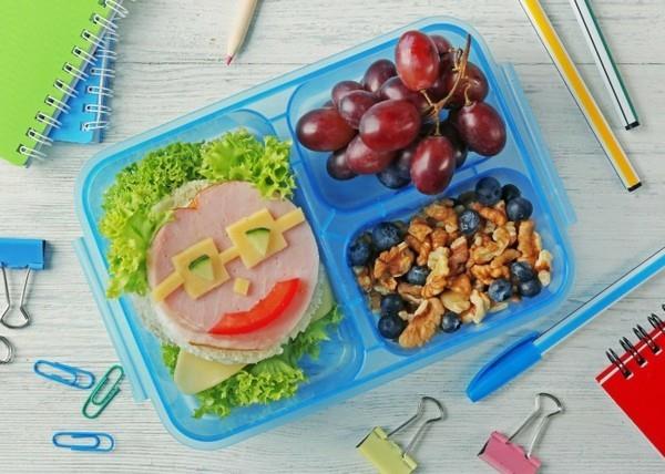 Lounaslaatikko lapsille terveellinen syöminen Sabdwich luova suunnittelu