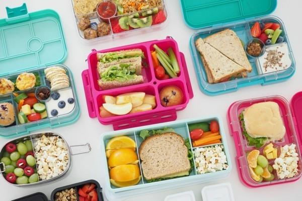 Lounaslaatikko lapsille, joissa on terveellinen syöminen lounaslaatikko