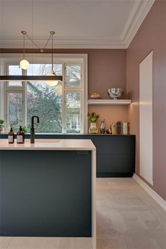 Mauve väri moderni keittiö iso huone laaja ikkuna keittiö saari tummat puukaapit avoin hylly