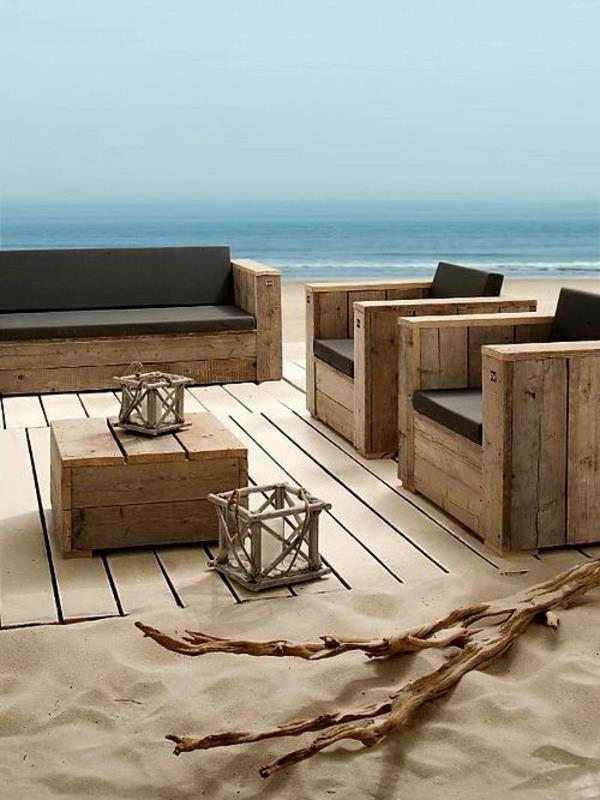 Huonekalut, jotka on valmistettu Euro -lavoista meri -Välimeren puutarhakalusteet