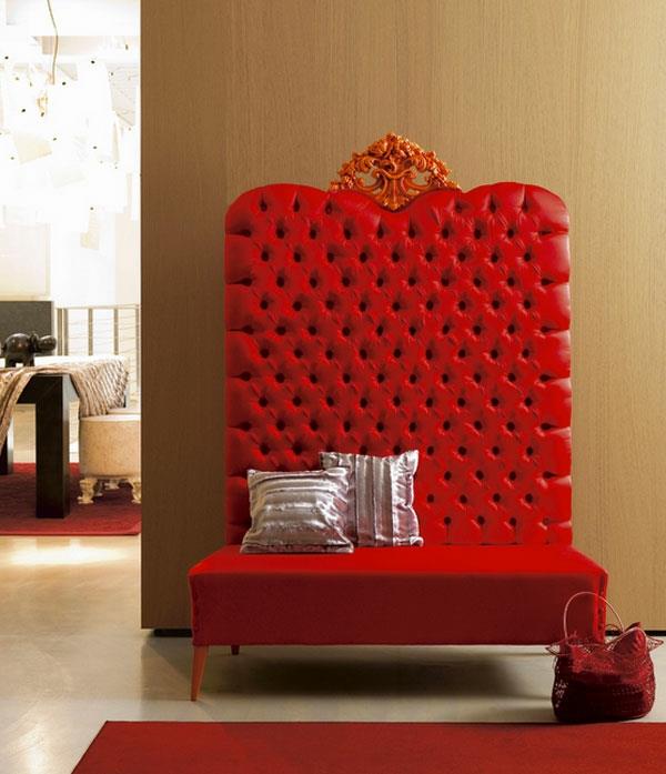 Huonekalut odotushuoneeseen verhoiltu mukava sohvan selkänoja kuninkaallinen