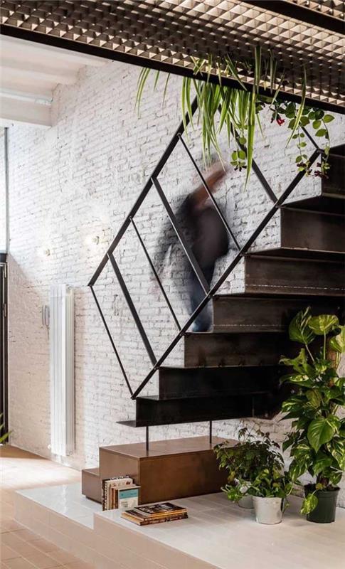 Metalli ja kasvit - loistava portaiden suunnittelu