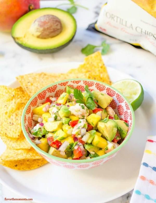 Meksikolaisia ​​ruokia Ahi-Mango Ceviche Meksikolainen herkku Mango-avokado