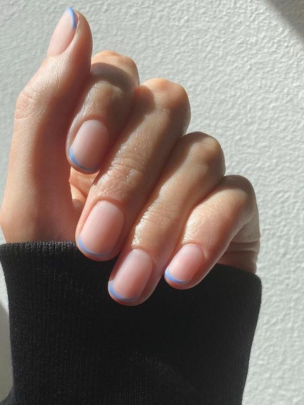 Micro Manicure Nail Design Nail Trend 2021 Mikro ranskalainen manikyyri