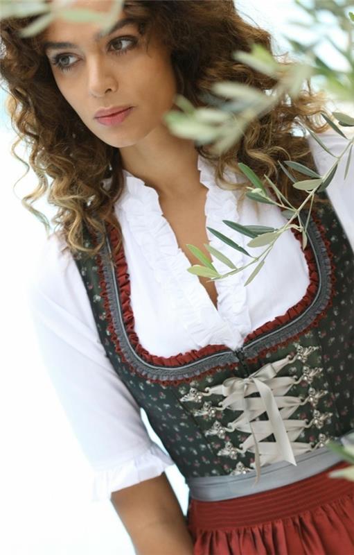 Midi dirndl Serina kuusen marja