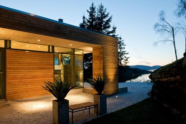 Moderni Cabin GJ -valaistus ulkona