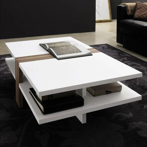 Moderni, viehättävä sohvapöytä olohuoneeseen, valkoinen lautanen