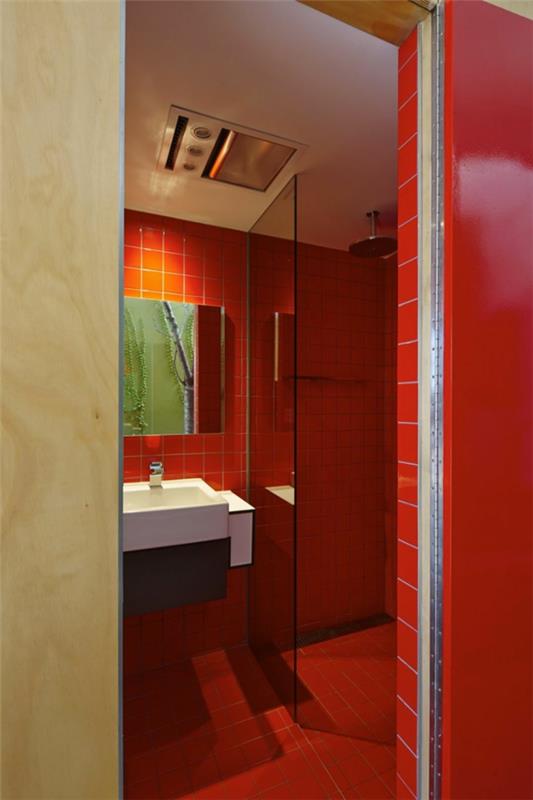 Moderni japanilainen perheen talo kylpyhuone punaiset laatat