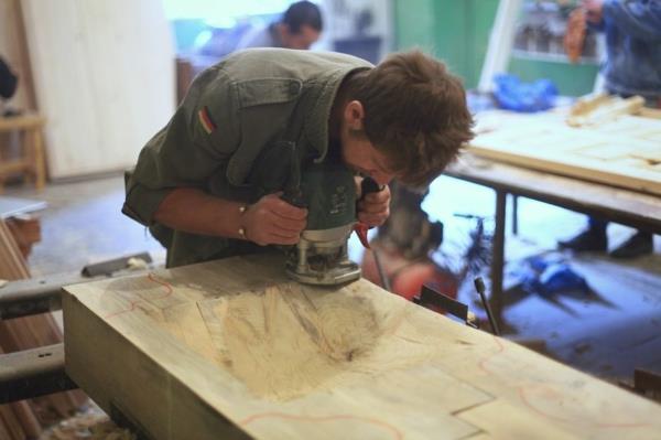 Mosaiikki pesuallas vaalea mänty