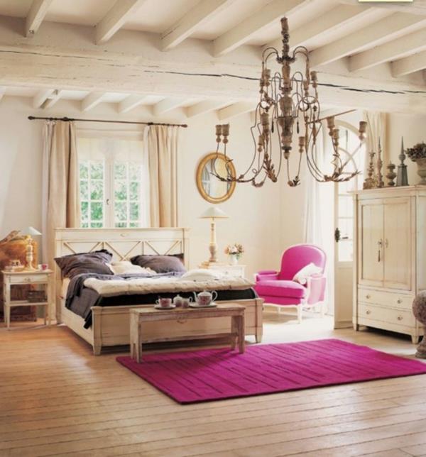 Makuuhuoneen muotoilu vaaleanpunainen vaaleanpunainen mattokruunu