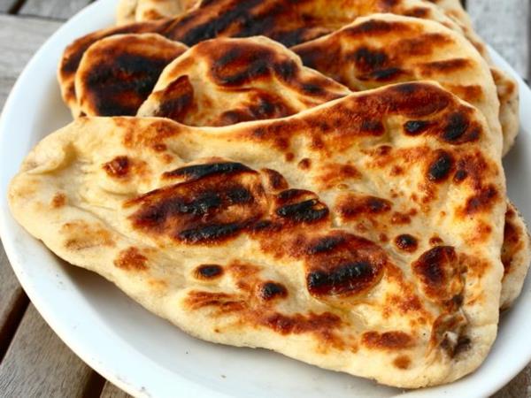 Naan -leivän resepti ja hyödyllisiä vinkkejä