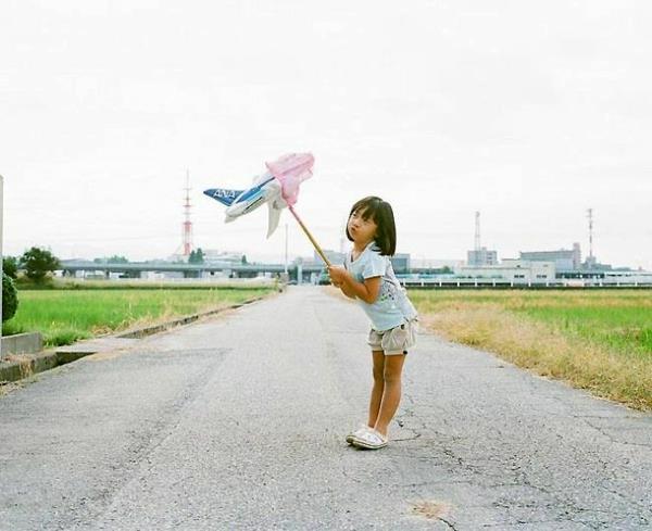 Nagano Toyoka tytär hauska lasten kuvia lentokone