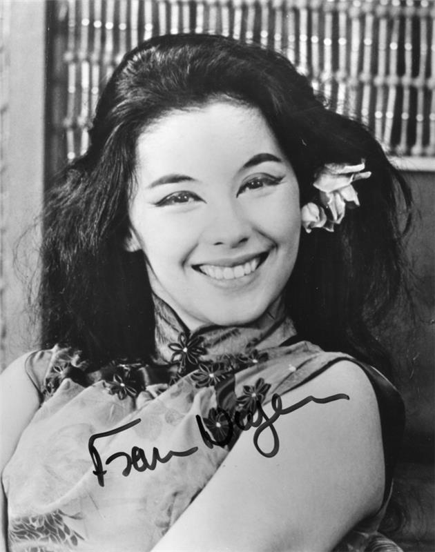 Nancy “Ka Shen” Kwan -leikkaus 50 -luvun kampauksista