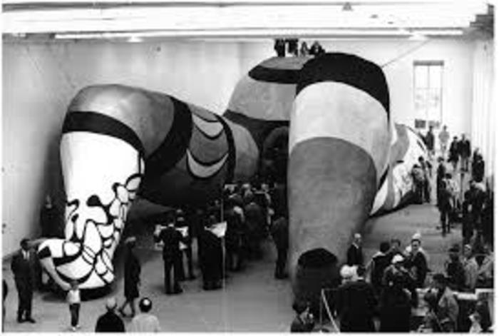 Niki de saint Phalle on suurin nana -ruotsi