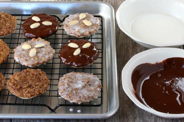 Nürnbergin Elisen Lebkuchen Resepti Paista perinteinen Elisen Lebkuchen