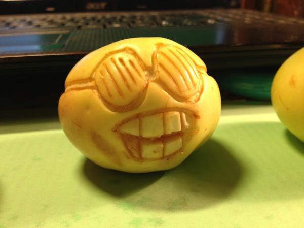 Hedelmät koristeelliset veistos omena taidelasit