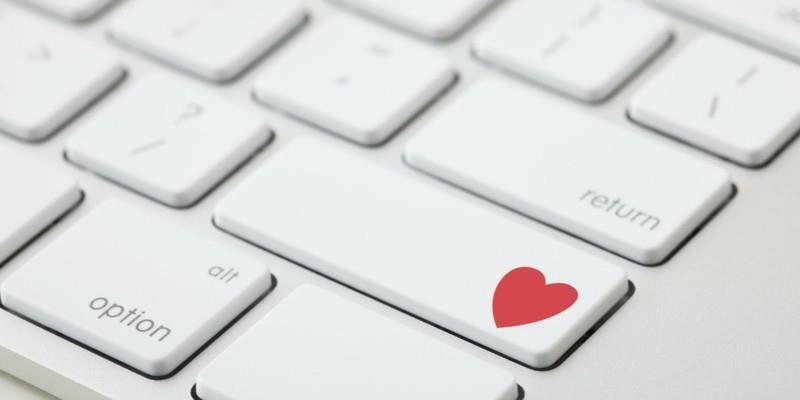Online Dating Vinkkejä mahdollisuuksia ja riskejä, kun Dating Internetissä