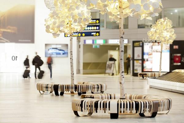 Alkuperäiset lattiavalaisimet penkki puu lähtee kevyestä Kööpenhaminasta
