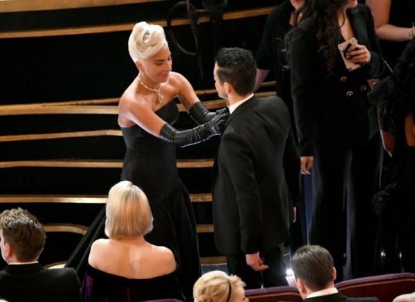Oscar -gaala 2019 Lady Gagan erityinen esiintyminen