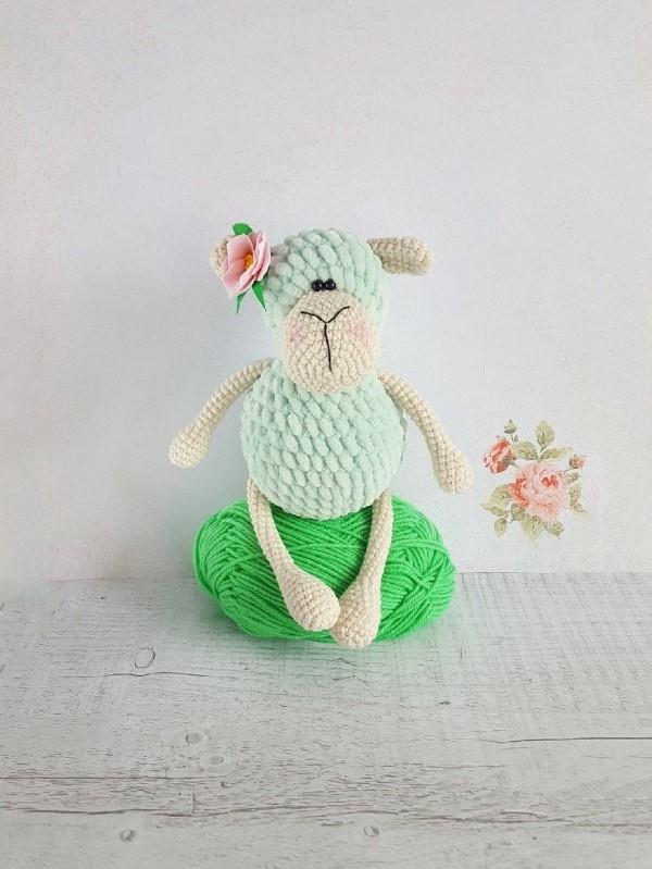 Tinker pääsiäislammas - ympäristöystävällisiä ideoita ja erittäin helppoja ohjeita amigurumi lampaiden diy pääsiäinen