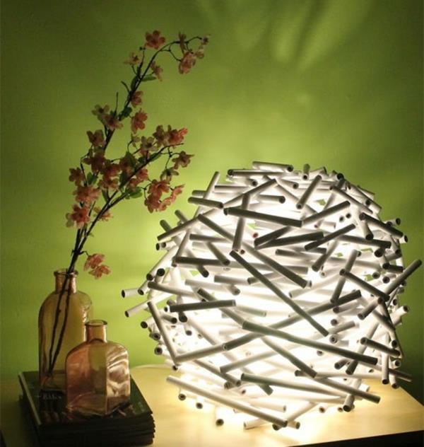 Paperinen lampunvarjostimen valo