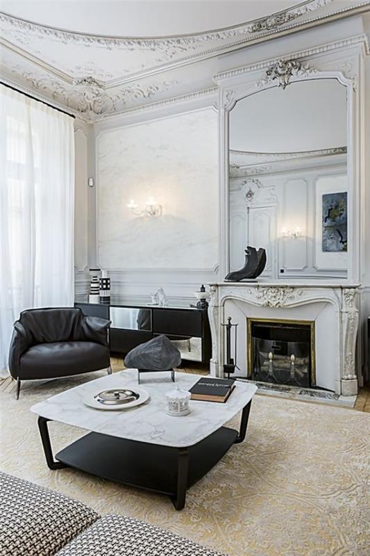 Pariisin tyylikäs olohuoneessa valkoinen ja musta kontrastina tyylikäs sisustus