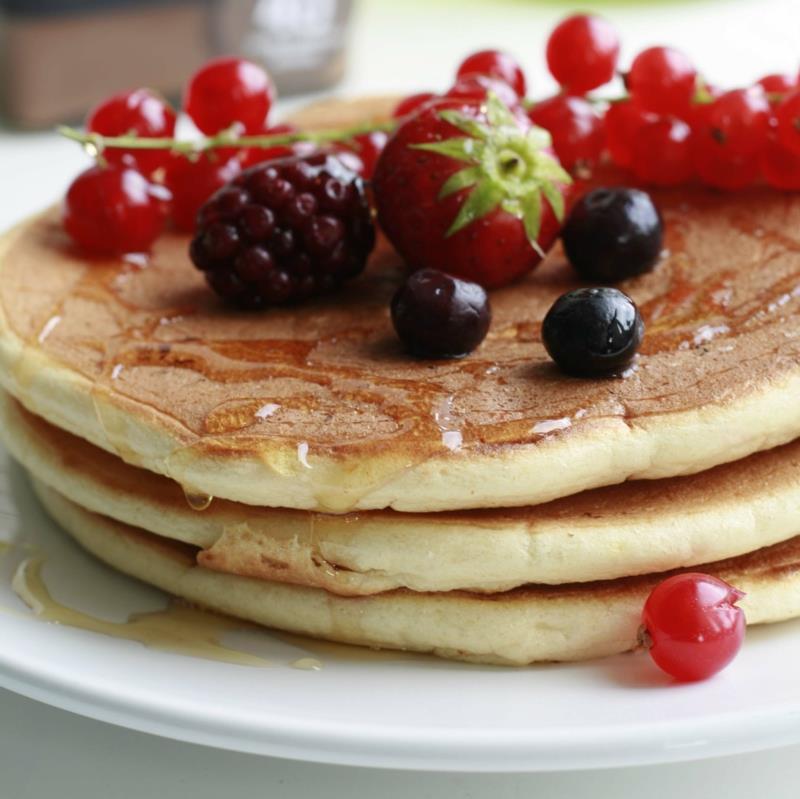 Pannukakkutaikinan resepti Amerikkalaiset pannukakut marjoilla