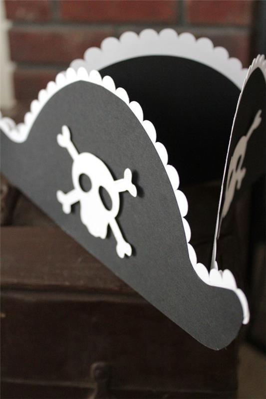 Tinker -merirosvohattu lasten kanssa - hienoja ideoita seuraavaan pukujuhlaasi, tricorn hat -diy -idea