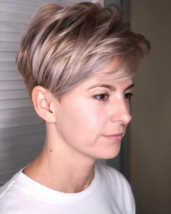 Pixie -kampauksen naisten leikkausideoita